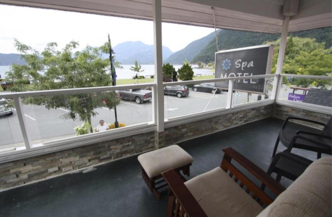 Harrison Spa Motel Harrison Hot Springs Exteriör bild