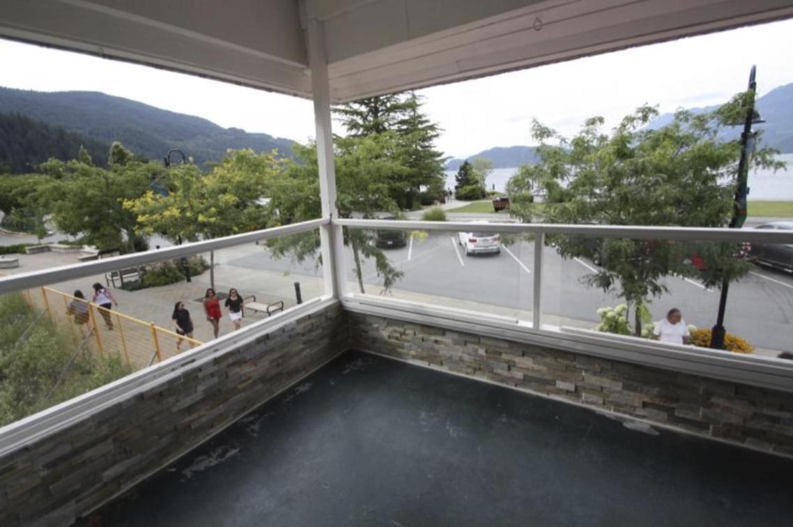 Harrison Spa Motel Harrison Hot Springs Exteriör bild